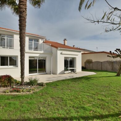 Maison 6 pièces 389200 €