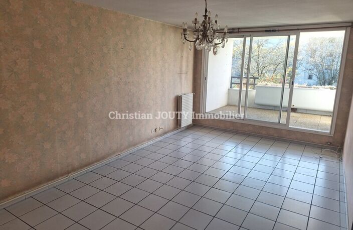 F4 — photo 2
