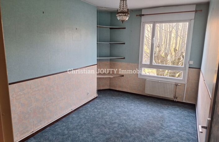 F4 — photo 3