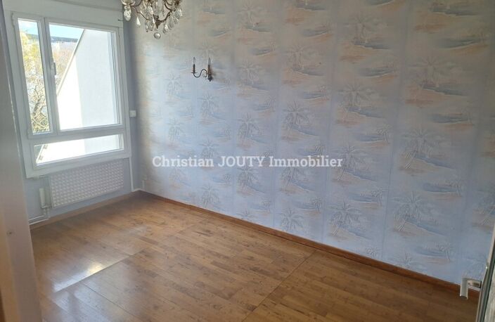 F4 — photo 4