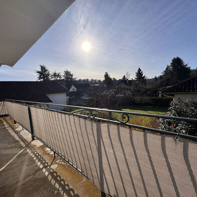 Appartement 3 pièces 700 €