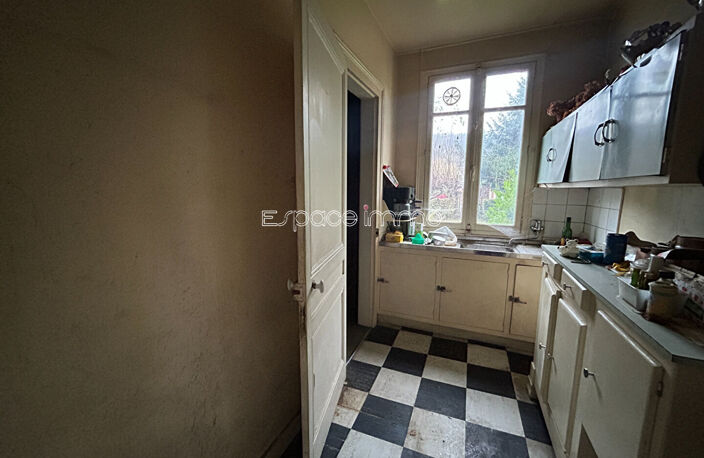 Maison de maitre à rénover avec jardin et car park - Montville - 7 pièces - 176 m2 — photo 2