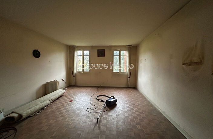 Maison de maitre à rénover avec jardin et car park - Montville - 7 pièces - 176 m2 — photo 4