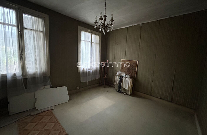 Maison de maitre à rénover avec jardin et car park - Montville - 7 pièces - 176 m2 — photo 5