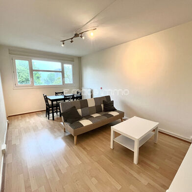 Appartement 3 pièces 750 €