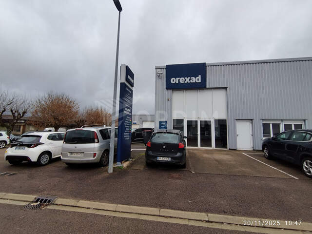 AUXERRE - SECTEUR AV JEAN MERMOZ - LOCAL COMMERCIAL DE 420M² PARKING — photo du bien