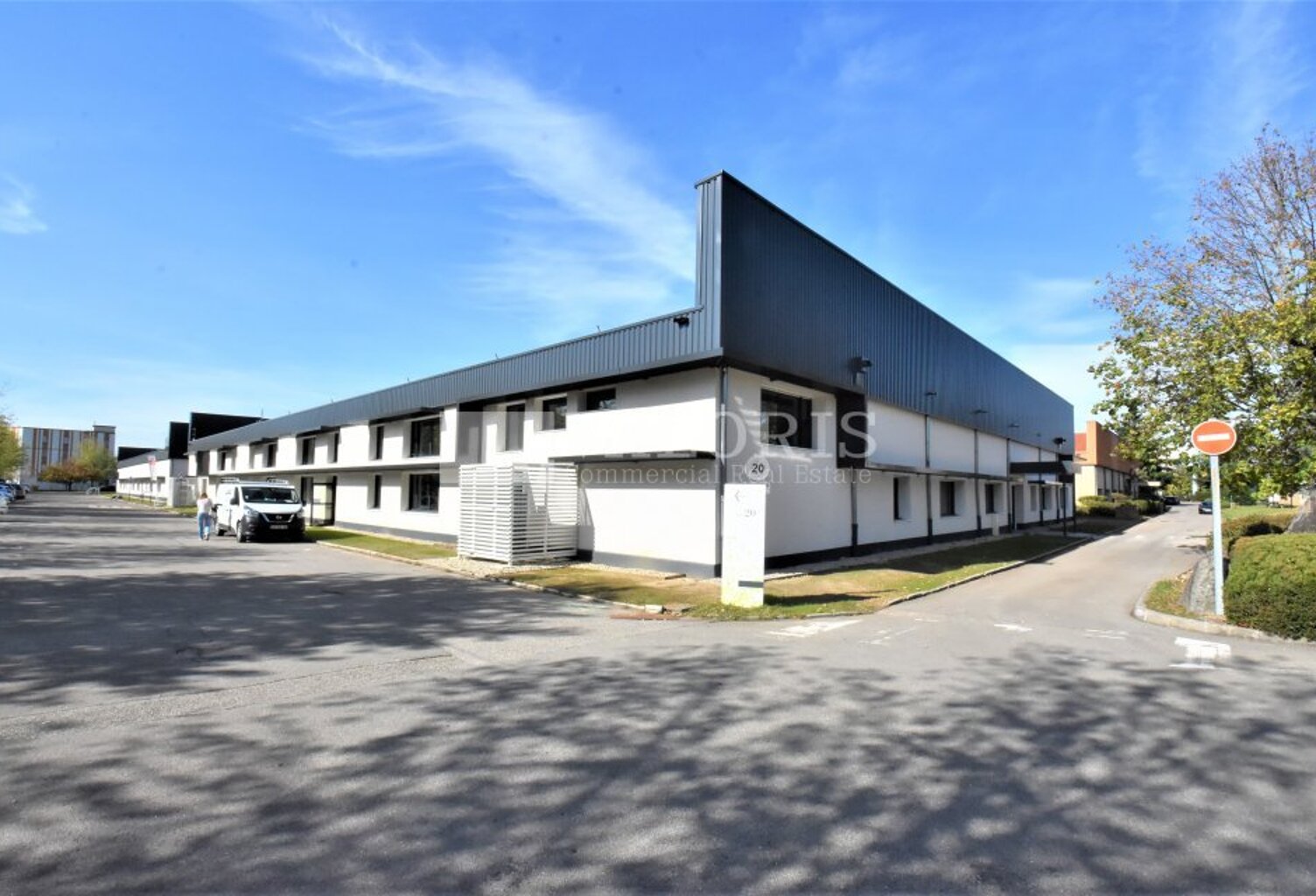 MIXTE BUREAUX/ACTIVITE à LOUER — photo 1