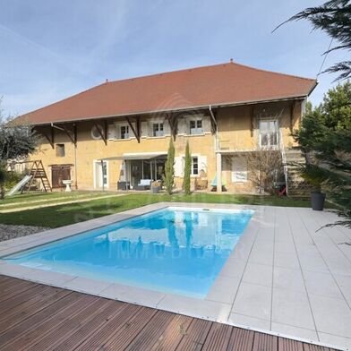 Maison 6 pièces 399000 €