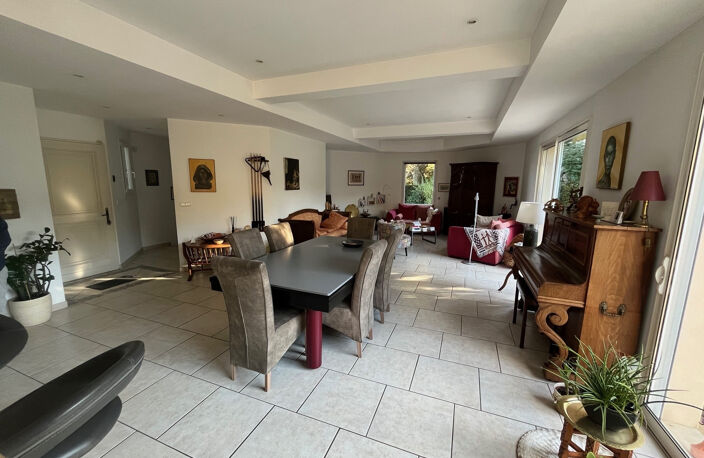 Grande maison contemporaine de 190m2 dans un quartier prisé — photo 4