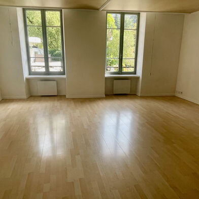Appartement 3 pièces 970 €