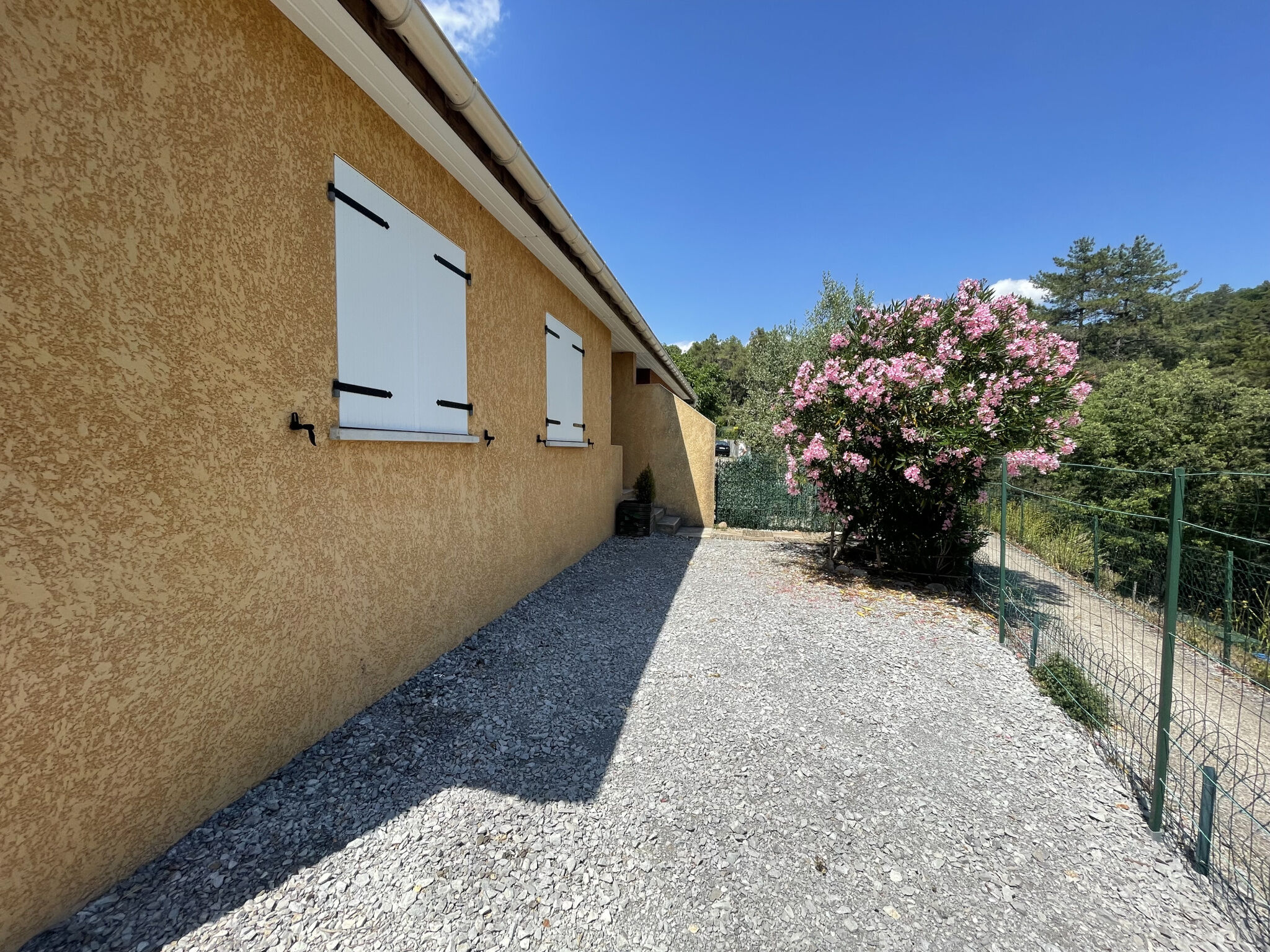 Villa / Maison  T3 à louer Ucel 07200