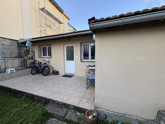 CHARMANTE MAISON T2 AVEC JARDIN - BORDEAUX SAINT BRUNO — photo du bien