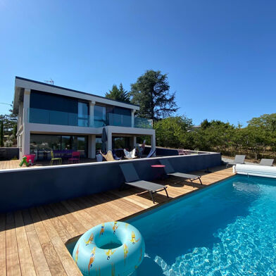 Maison 6 pièces 880000 €
