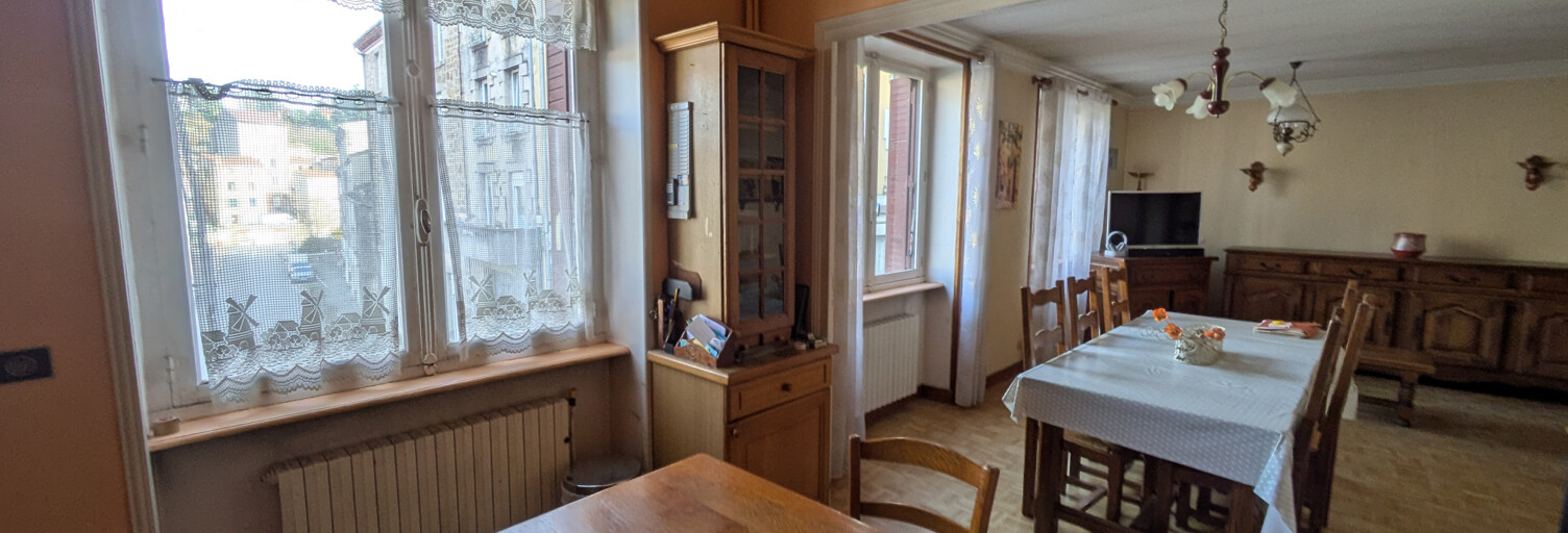 Immeuble  129 m² à vendre à Saint-Julien-Molin-Molette (42220)