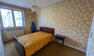 Immeuble  129 m² à vendre à Saint-Julien-Molin-Molette (42220)