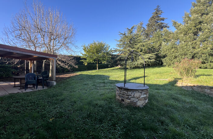 Maison T4 plain pied avec jardin — photo 3