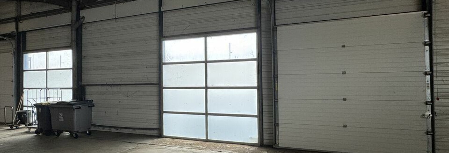 Commerce  2032 m² à vendre à Saint-Pierre-des-Corps (37700)