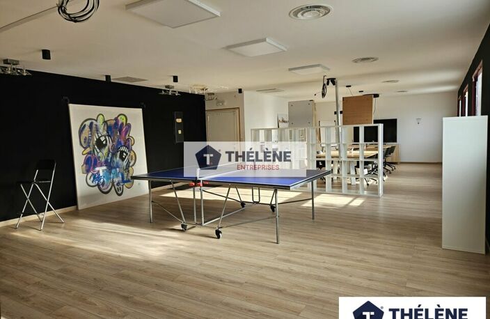 BUREAUX à LOUER — photo 2