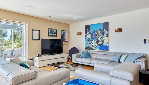 Villa / Maison 6 pièces  à vendre Roquevaire 13360