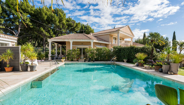 Villa / Maison 10 pièces  à vendre La Ciotat 13600