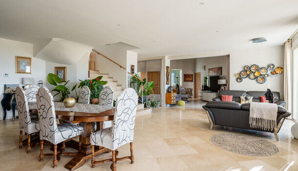 Villa / Maison 10 pièces  à vendre La Ciotat 13600