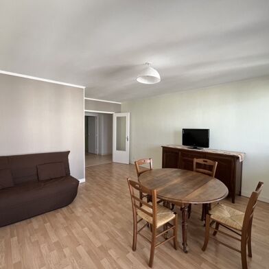 Appartement 4 pièces 139384 €