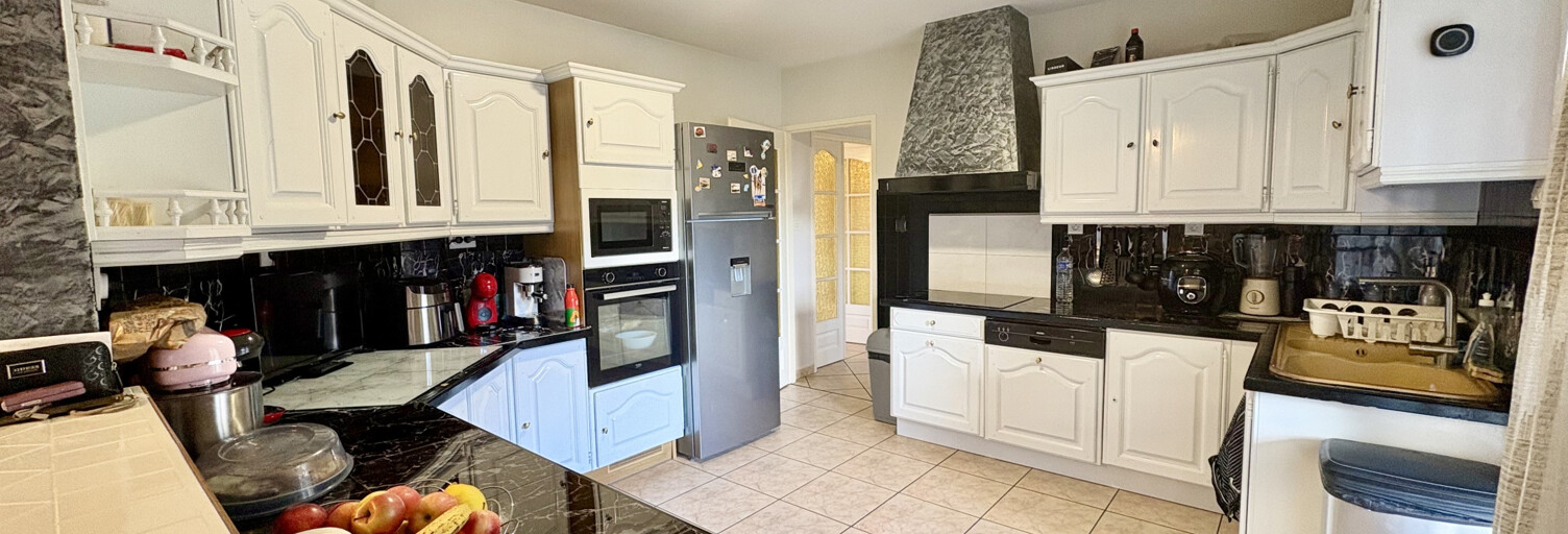 Maison 8 Pièces 216 m² à vendre à Roussillon (38150)