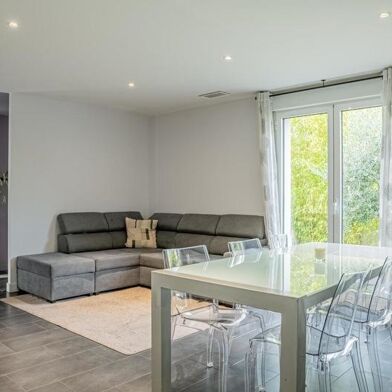 Maison 5 pièces 437808 €