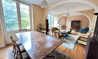 Appartement 9 Pièces 187 m² à vendre à Lourdes (65100)