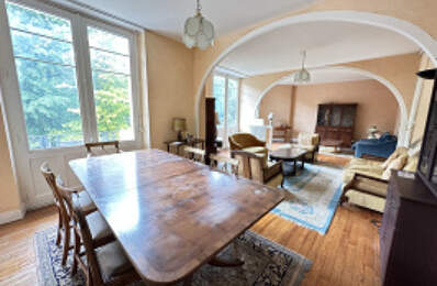GRAND APPARTEMENT DE 187 m2 AVEC TERRASSE — photo du bien