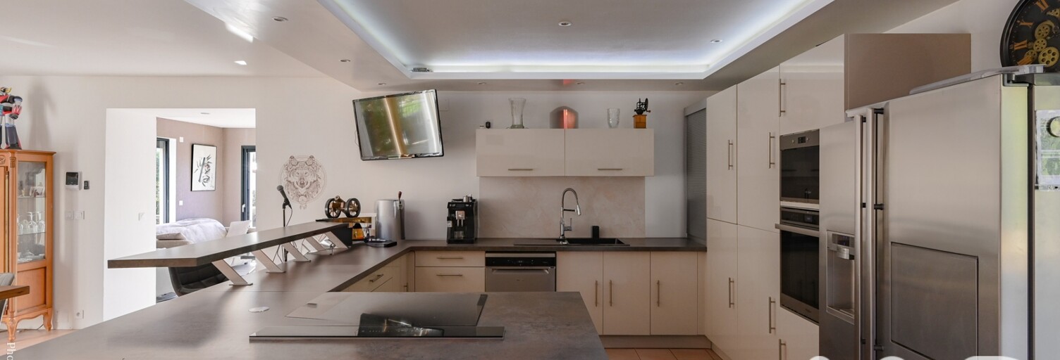 Maison 8 Pièces 180 m² à vendre à Plan-d'Aups-Sainte-Baume (83640)