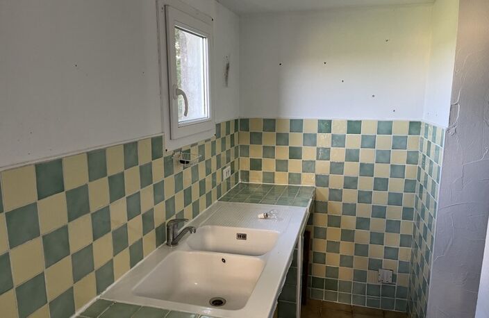 Maison en pierre de 2 pièces principales — photo 3