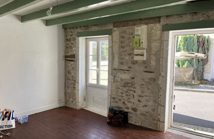 Maison en pierre de 2 pièces principales — photo 4