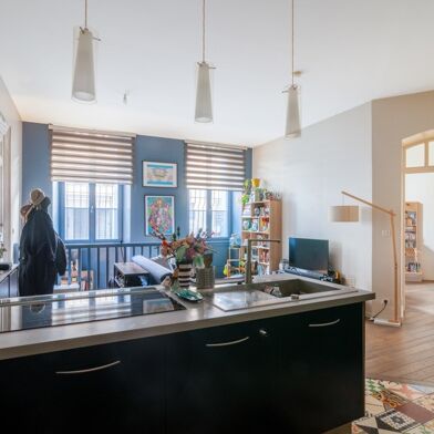 Appartement 3 pièces 303640 €