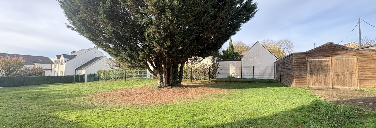 Terrain  826 m² à vendre à Marolles-en-Brie (94440)