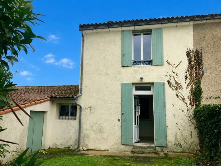 Maison en pierre de 4 pièces principales — photo 1