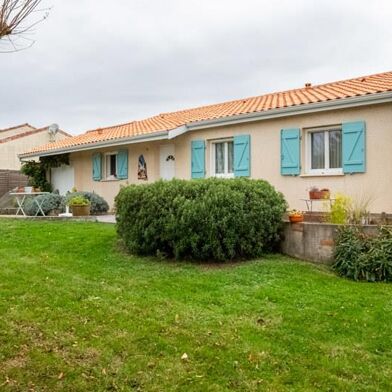 Maison 4 pièces 365680 €