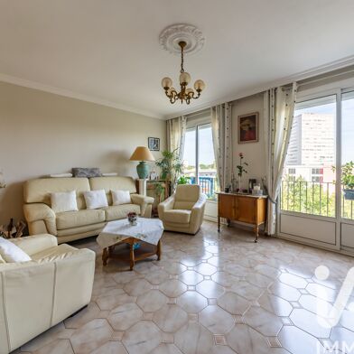 Appartement 3 pièces 255000 €