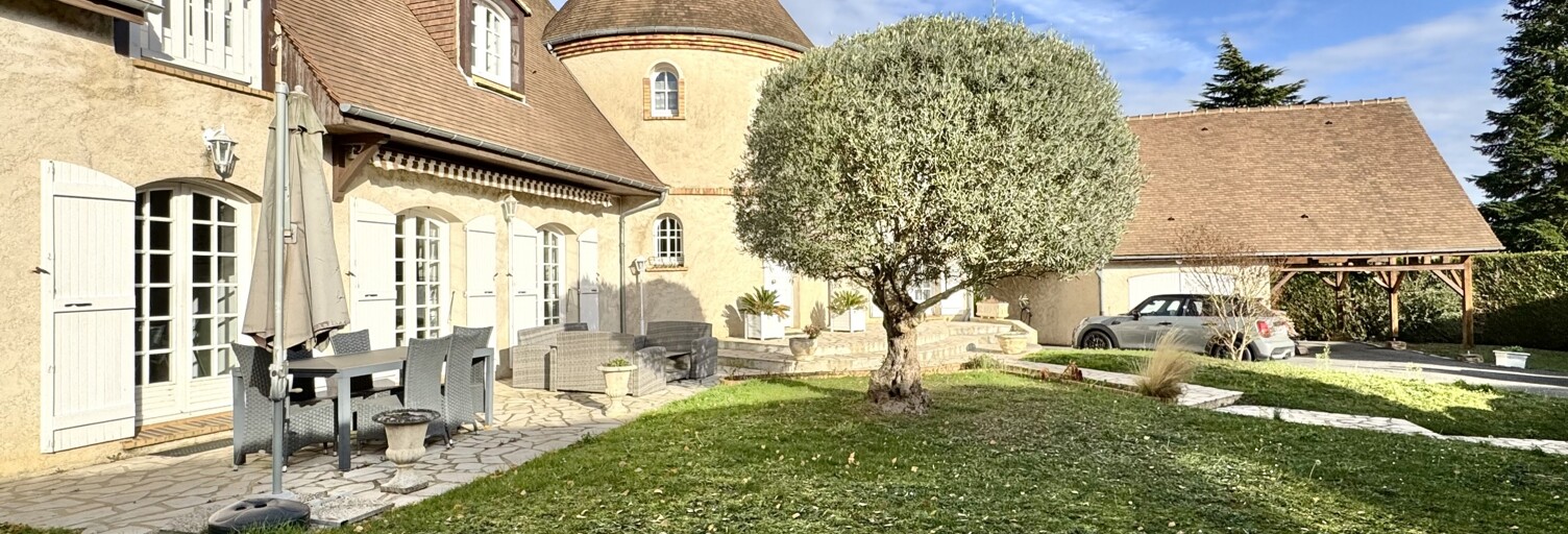 Maison 8 Pièces 232 m² à vendre à Orgeval (78630)