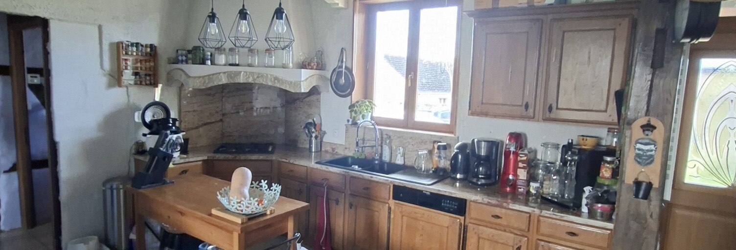 Maison 4 Pièces 113 m² à vendre à Saint-Maurice-en-Rivière (71620)