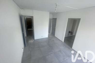 Appartement 4 pièces 900 €