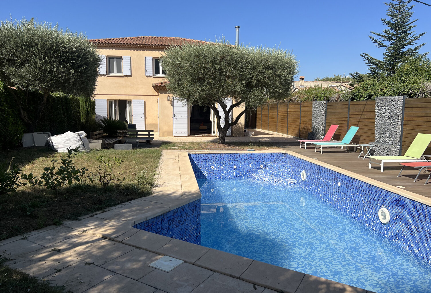 Maison de type 4 à Saint Savournin de 132.60 m2 meublée — photo 1
