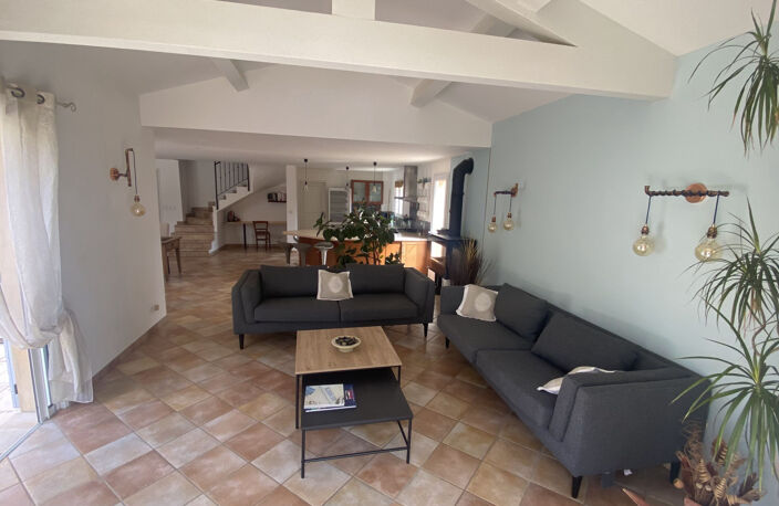 Maison de type 4 à Saint Savournin de 132.60 m2 meublée — photo 3