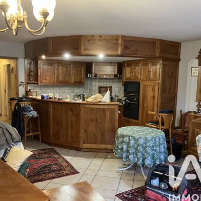 Appartement 4 pièces 219900 €