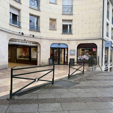 Commerce  465000 €