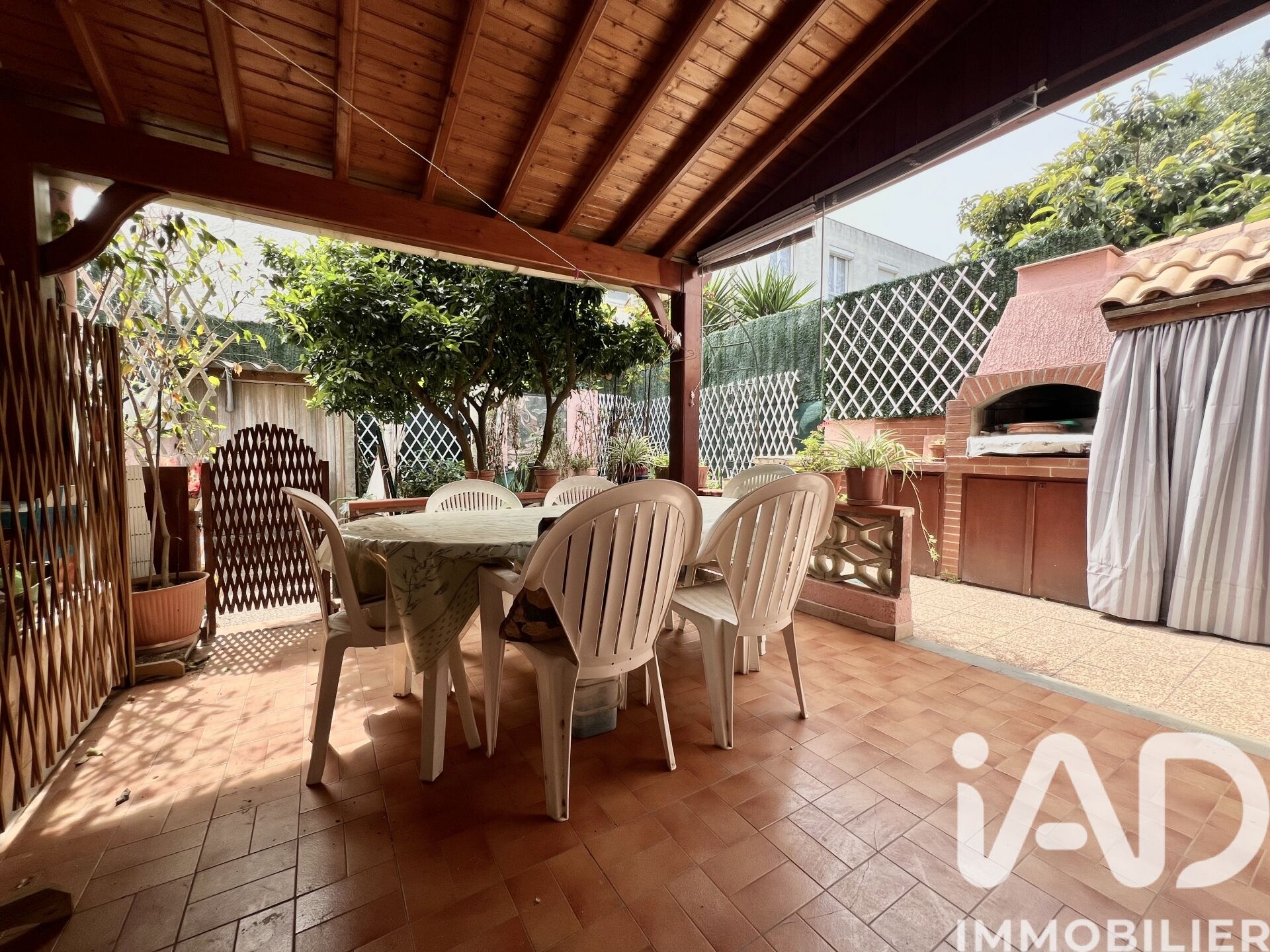 St-Laurent-De-La-Salanque - 104m² - 5p.