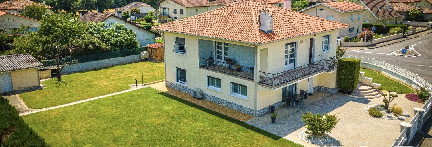 Maison 8 Pièces 227 m² à vendre à Artix (64170)