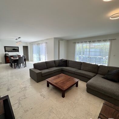 Maison 5 pièces 521000 €