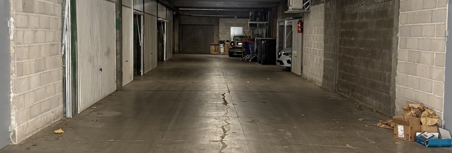 Garage  14 m² à vendre à Aubagne (13400)