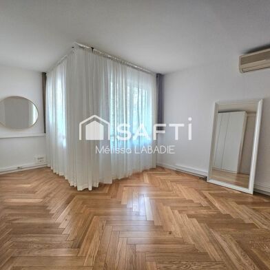 Bureau 3 pièces 296000 €